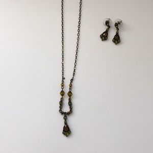 1928 - Green Stone -  Necklace and Earring Set